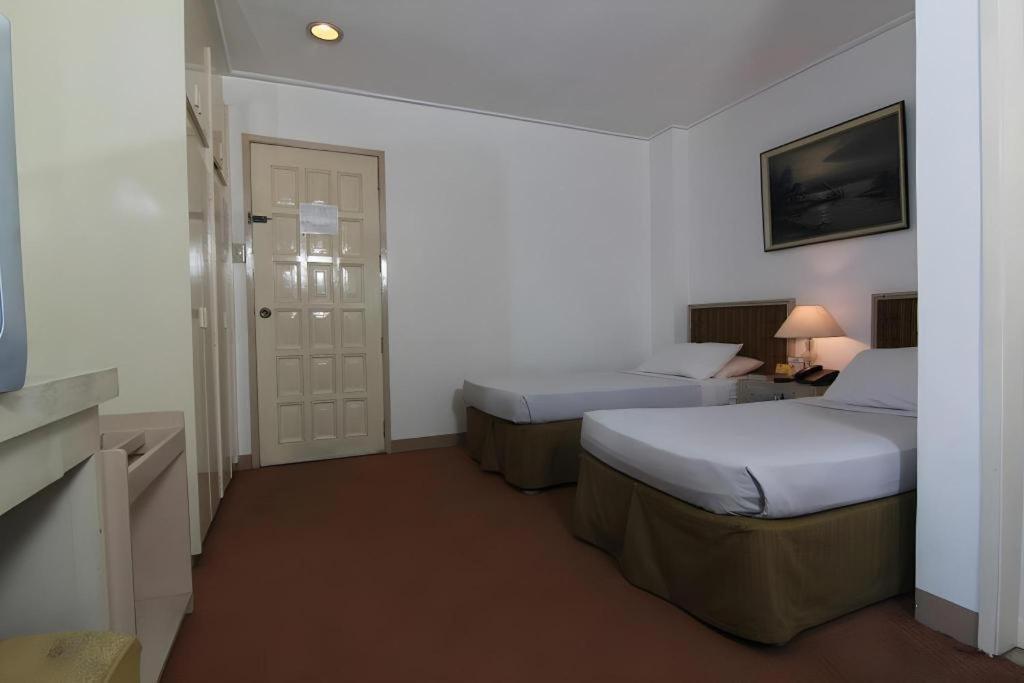 Hotel Supreme Baguio City Exterior photo